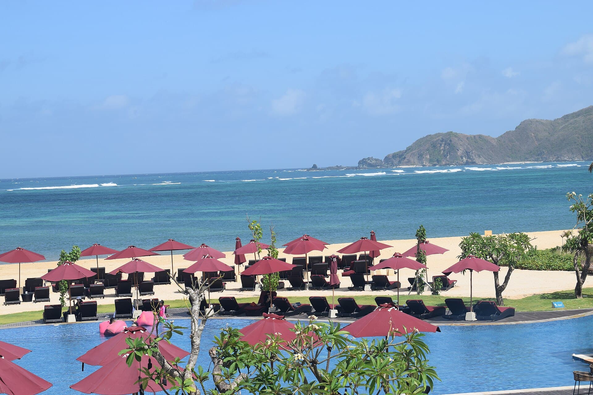 BI Reassures on Forex Reserves: What Declining Cushion Means for Lombok Buyers