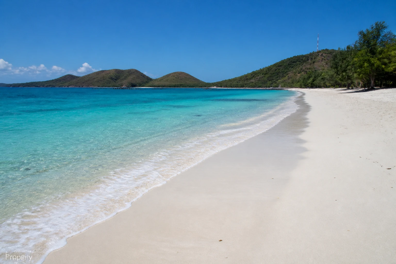 Bali's Wave Warning: Why Investors Are Looking South to Lombok