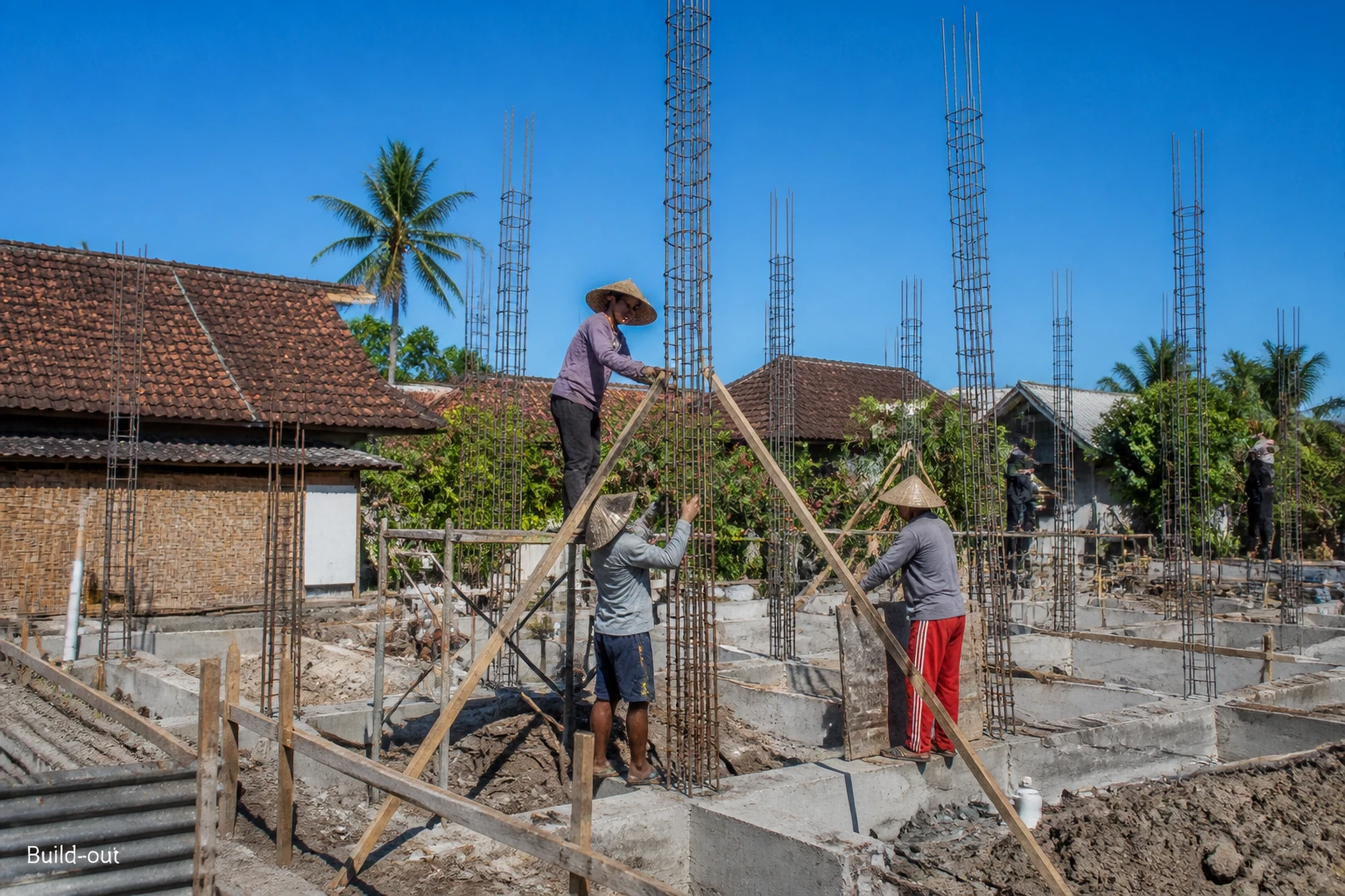 Earthquake Risk and Safe Building Standards in Lombok