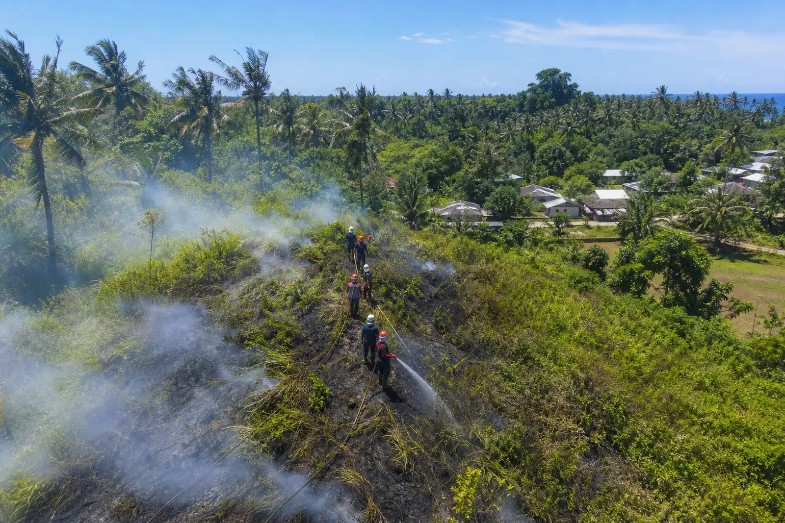 Prabowo Sets One-to-Two-Week Target for Containing Indonesia’s Fires