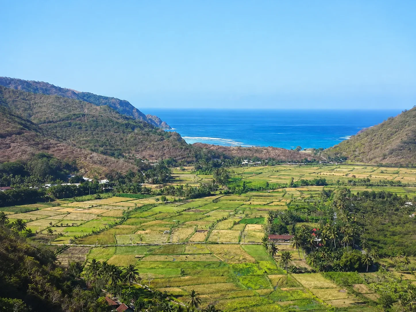Freehold Land of 1.1 Hectares with Views over Two Bays in Mawun photo