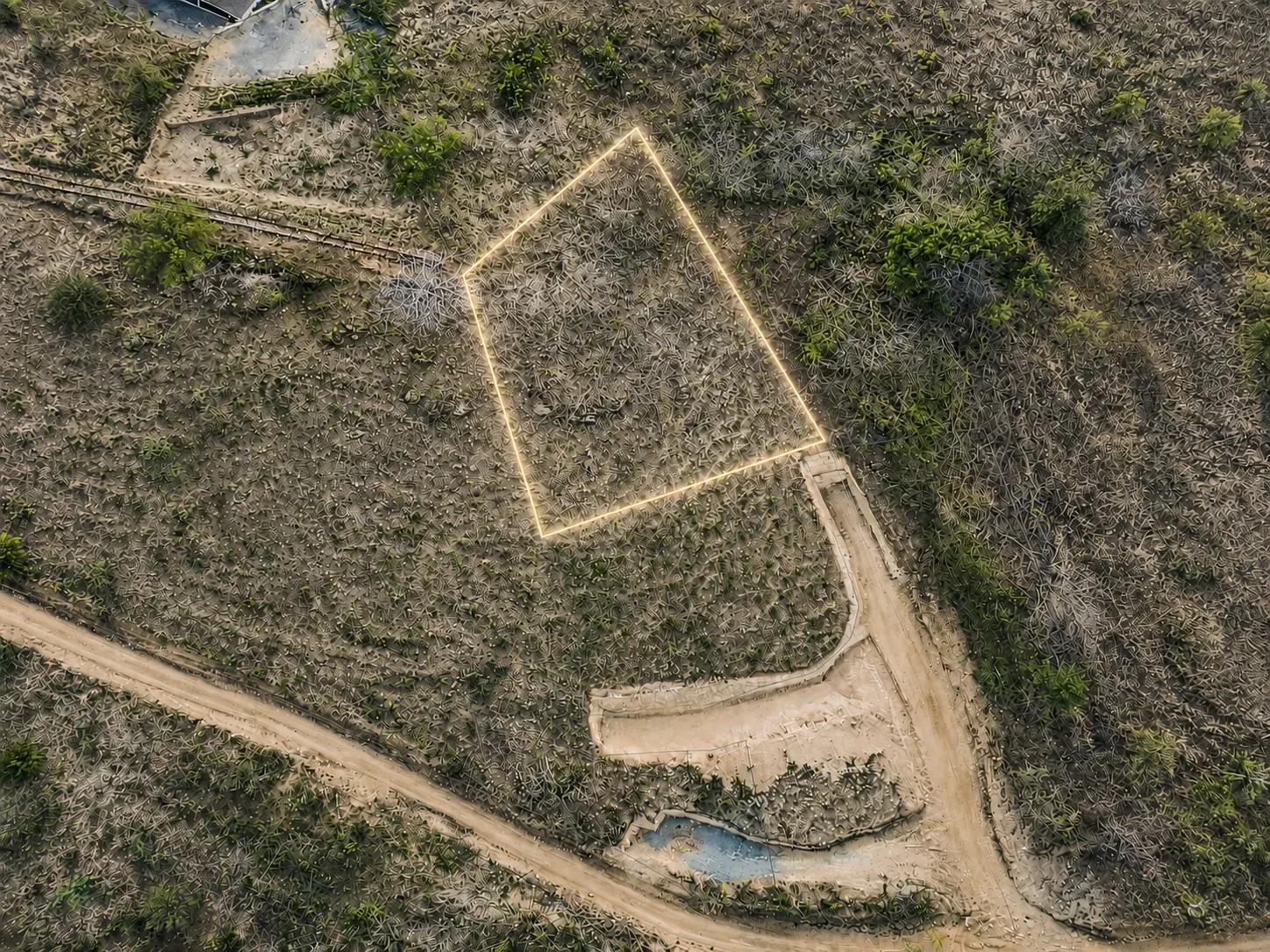 Freehold Land of 10 Are in Kuta, Pink Zone photo